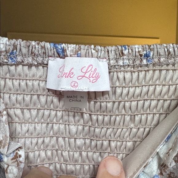 Pink Lily Size Large - Picture 2 of 3